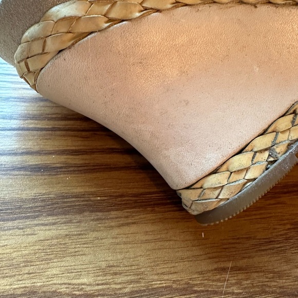 Earthies Sardina Sandals in Biscuit, size 6.5 - Picture 8 of 8